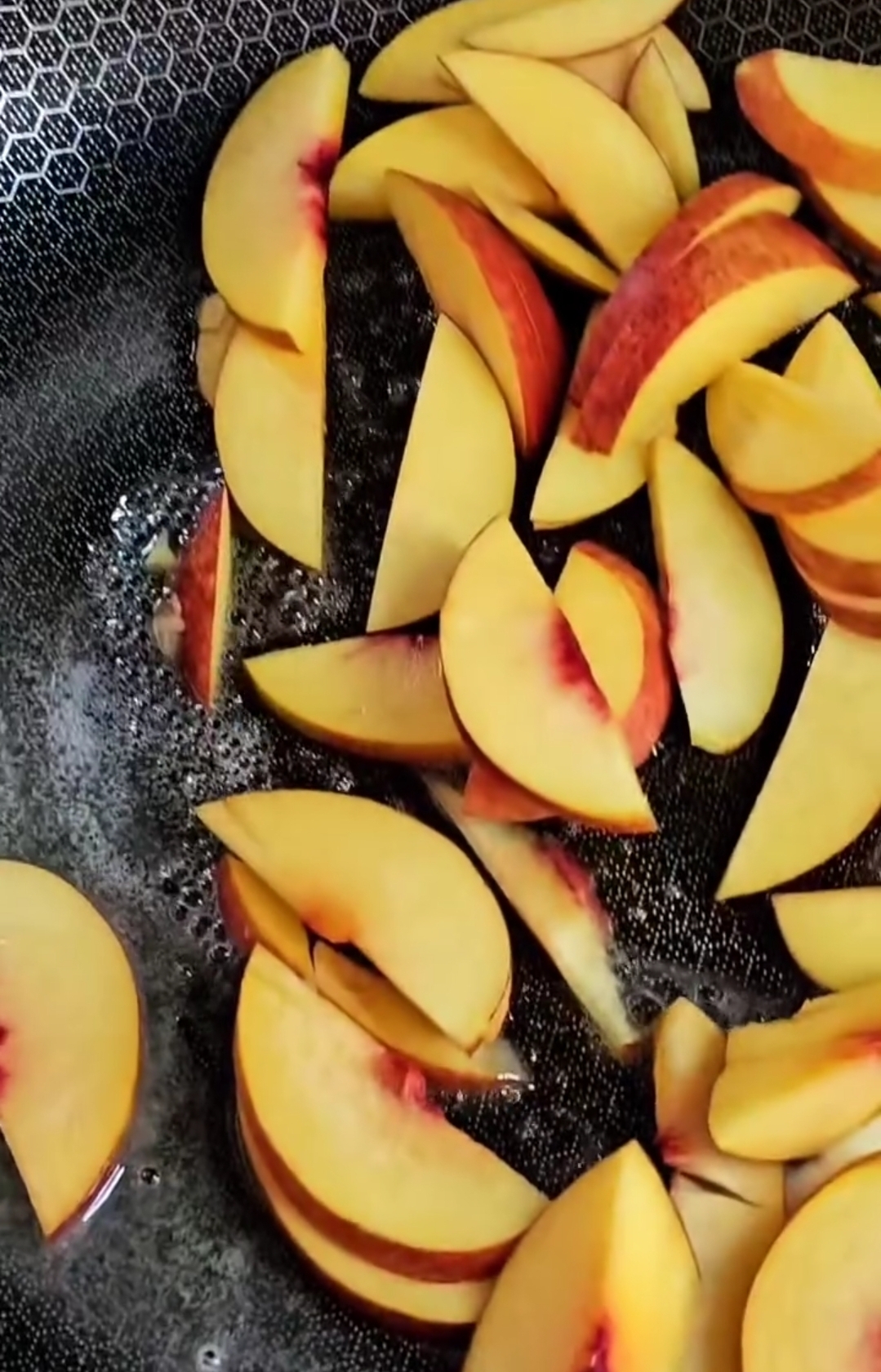 caramelize peaches