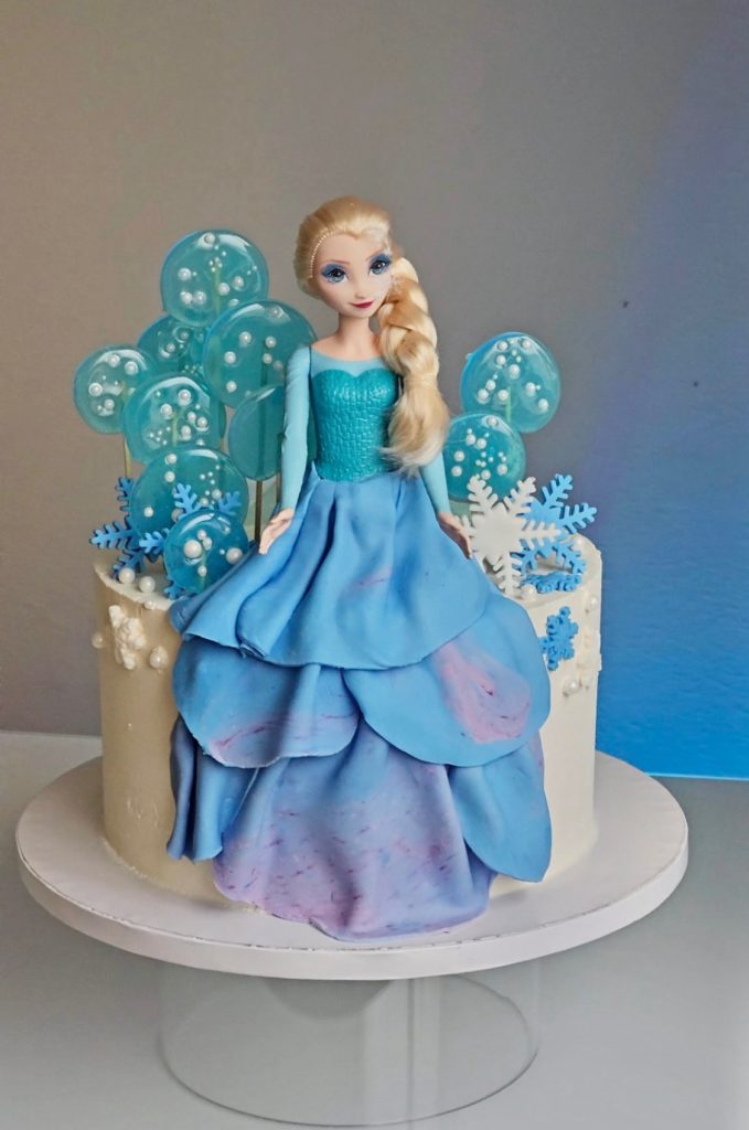Elsa-themed party