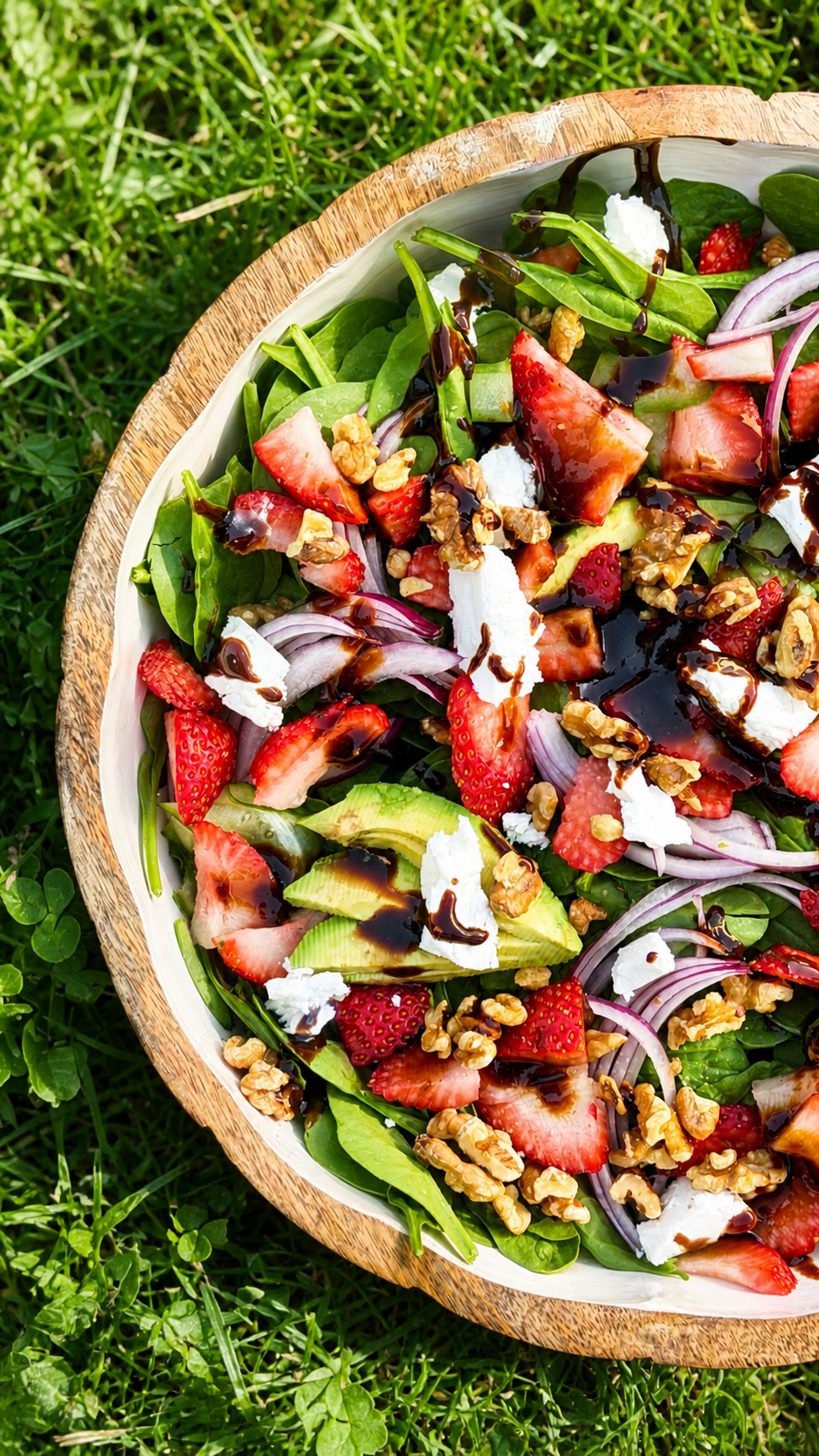 strawberry avocado salad with goat cheese