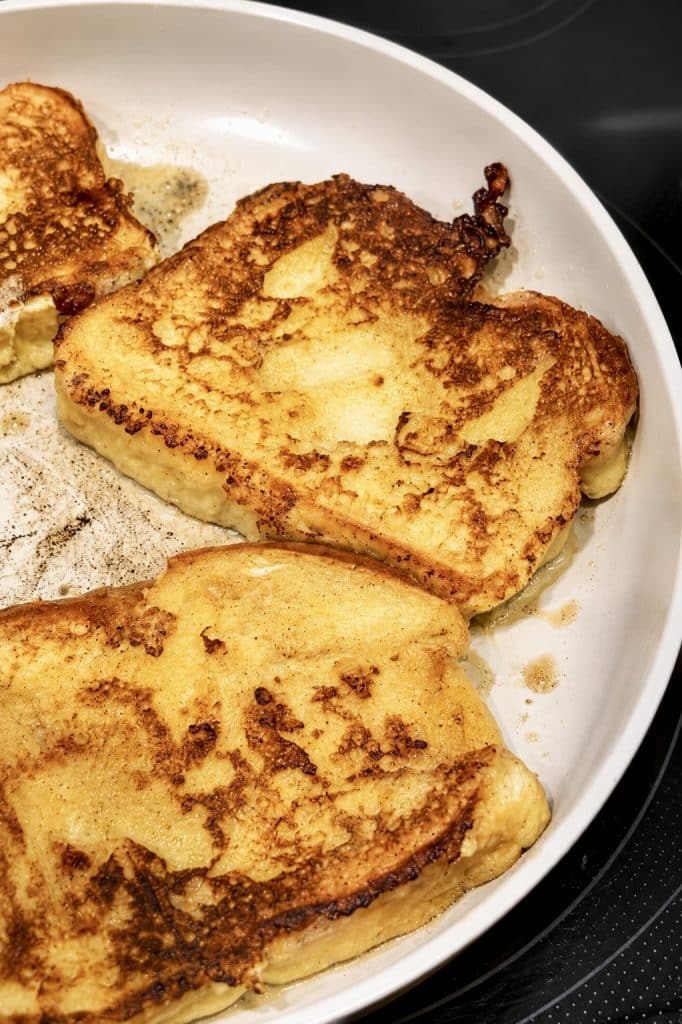 Cooking golden brown French toast 