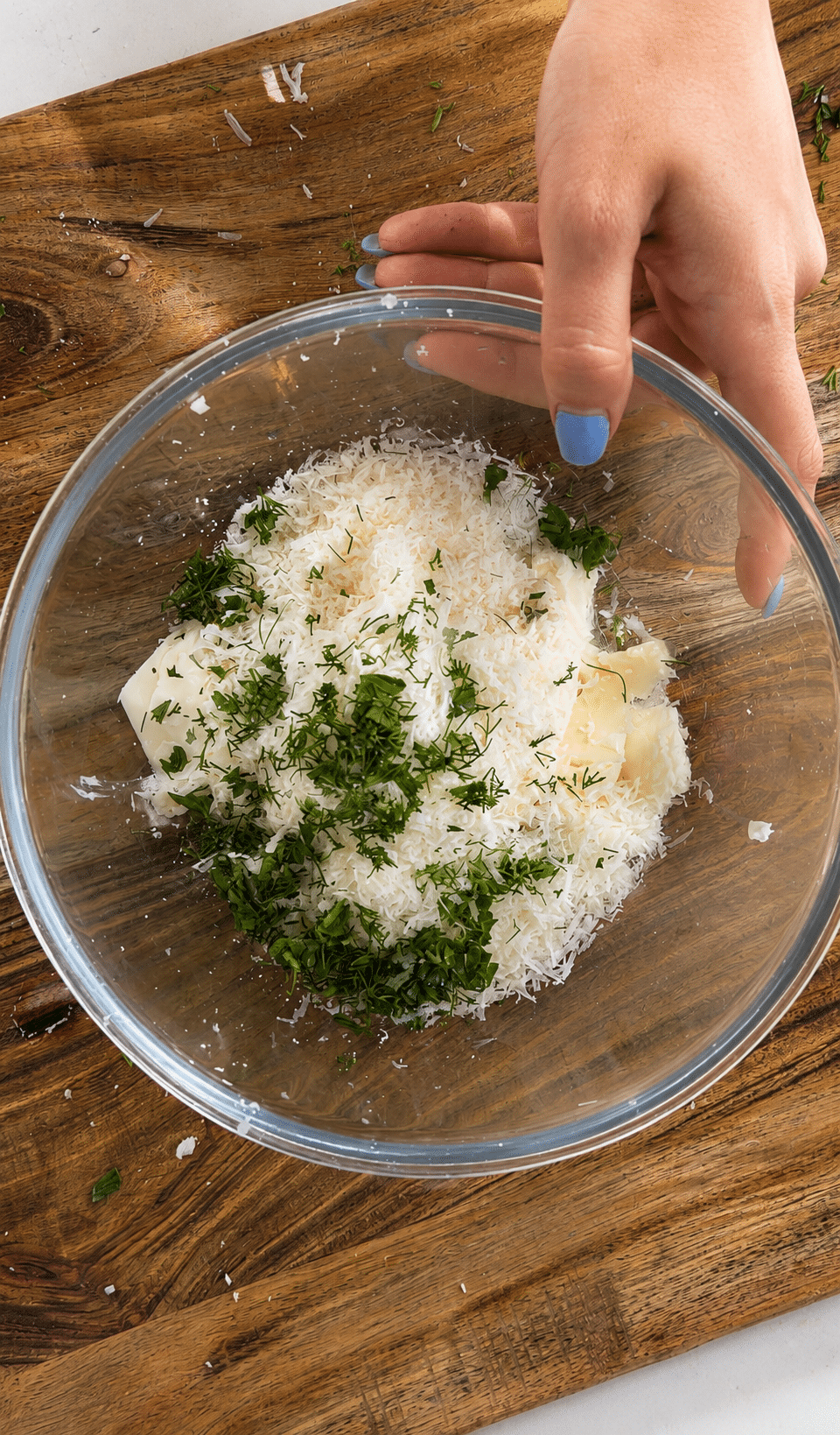 creamy garlic parmesan sauce for veggies and cauliflowers 